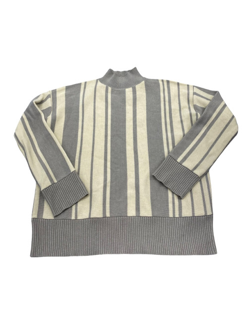 Vist Large View of Product Image Which is Used Oat+Fort Lightweight Sweater S-4/6