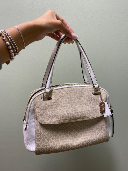 Vist Large View of Product Image Which is Used Coach Small Handbag