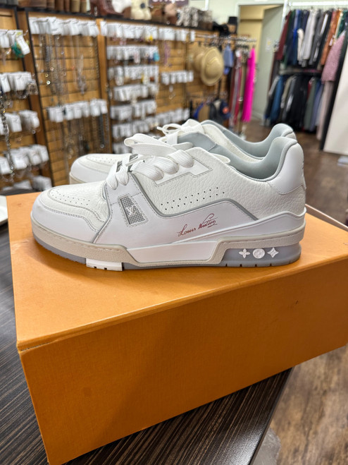 Vist Large View of Product Image Which is Used Louis Vuitton Casual Shoes 9