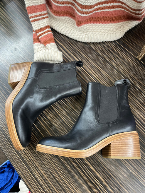 Vist Large View of Product Image Which is Used Marc Fisher Ankle Boots 8.5
