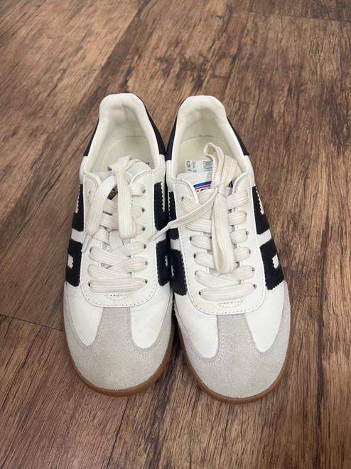 Vist Large View of Product Image Which is Used Unbranded Casual Shoes 6