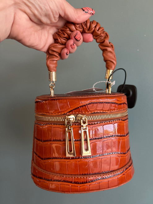 Vist Large View of Product Image Which is Used Unbranded Small Leather Handbag