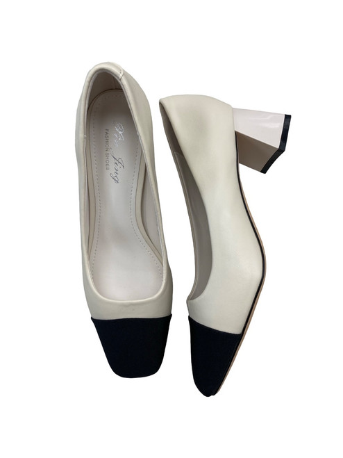 Vist Large View of Product Image Which is Used Lin Jing Low Heels 7.5