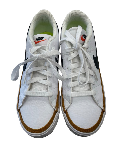 Vist Large View of Product Image Which is Used Nike Casual Shoes 6.5