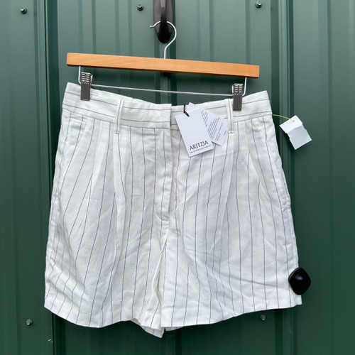 Vist Large View of Product Image Which is Used Aritzia Shorts 8-29