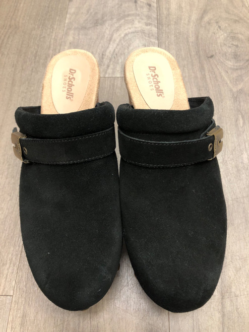 Vist Large View of Product Image Which is Used Dr. Scholls Clogs 9