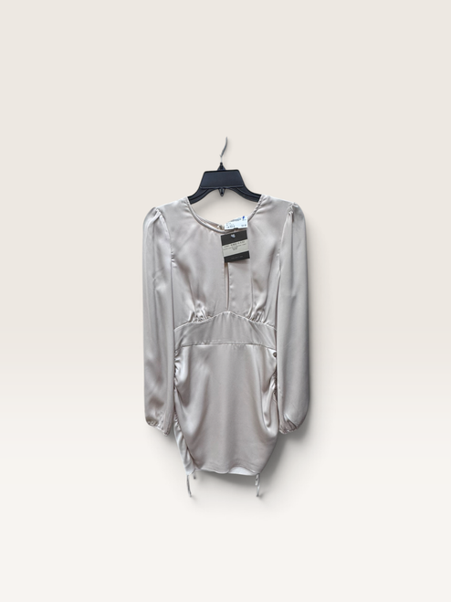Vist Large View of Product Image Which is Used Le Lis Short Dress B M-8/10