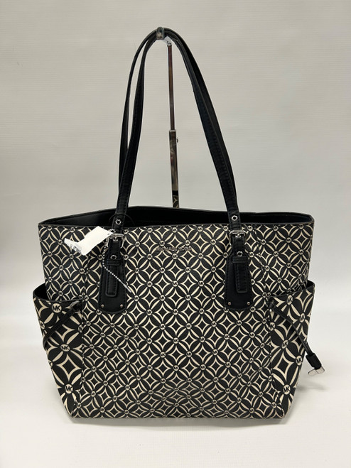 Vist Large View of Product Image Which is Used Michael Michael Kors Large Leather Handbag