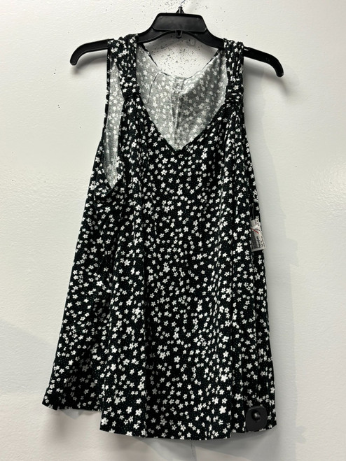Vist Large View of Product Image Which is Used Penningtons Tank Top 4X-24