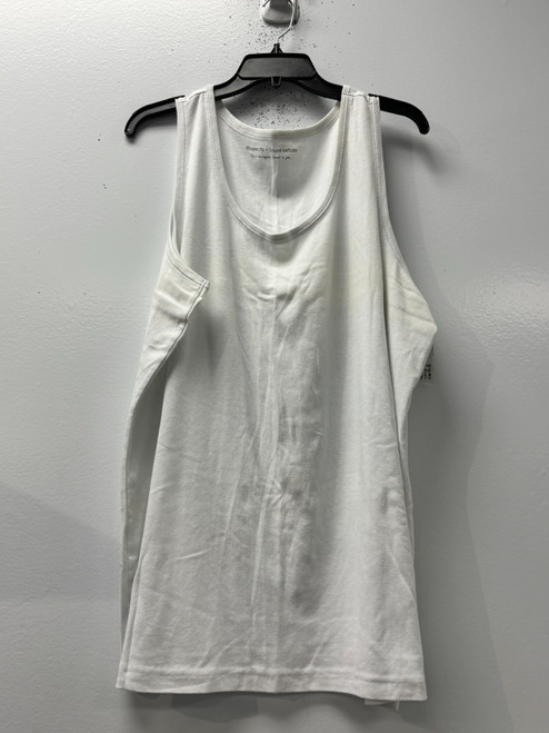 Vist Large View of Product Image Which is Used Penningtons Sleeveless Top 5X-26