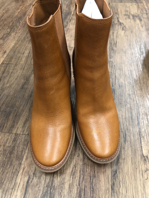 Vist Large View of Product Image Which is Used Tory Burch Ankle Boots 9