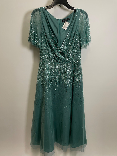 Vist Large View of Product Image Which is Used Aidan Mattox Long Dress F S-4/6