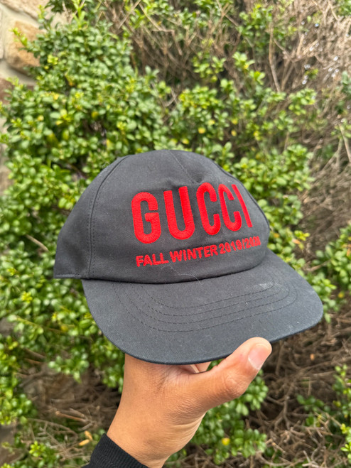Vist Large View of Product Image Which is Used Gucci Summer Hat 