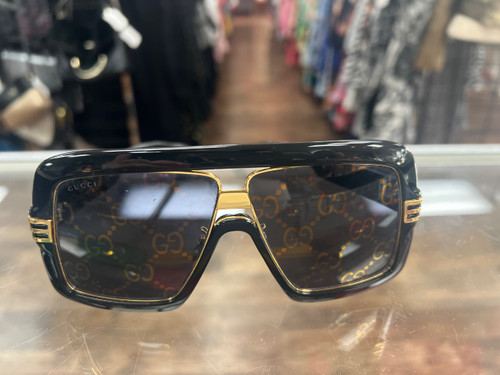 Vist Large View of Product Image Which is Used Gucci Sunglasses