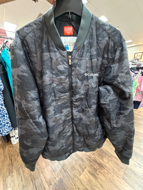 Vist Large View of Product Image Which is Used Columbia Men's Light Jacket XL