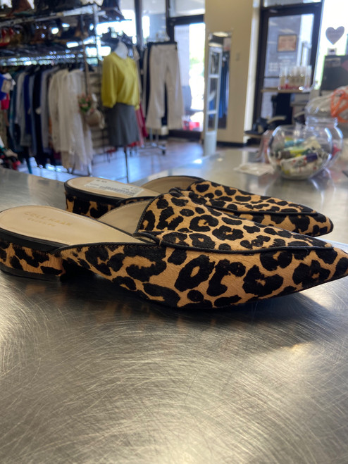 Vist Large View of Product Image Which is Used Cole Haan Flats 9