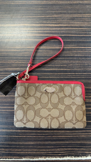 Vist Large View of Product Image Which is Used Coach Wallet