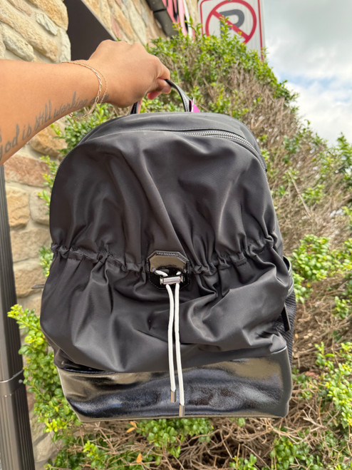 Vist Large View of Product Image Which is Used TUMI Travel Backpack