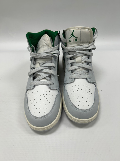 Vist Large View of Product Image Which is Used Nike Performance Shoes 7