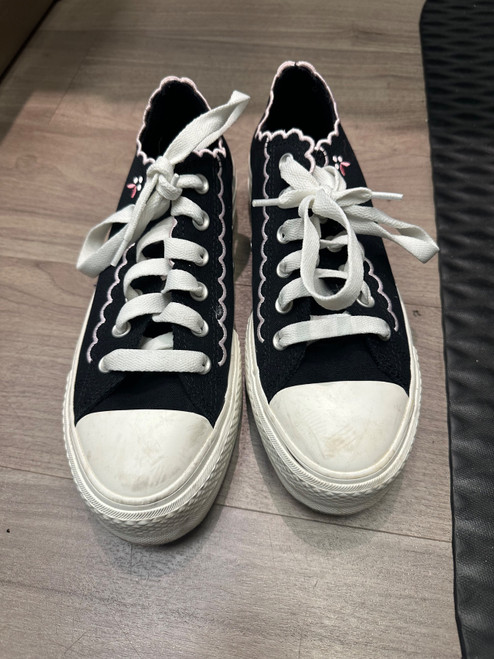 Vist Large View of Product Image Which is Used Converse Casual Shoes 9