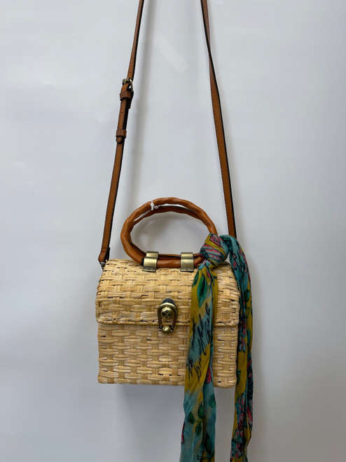 Vist Large View of Product Image Which is Used Patricia Nash Small Handbag