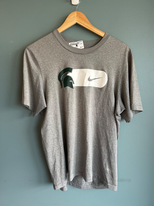 Vist Large View of Product Image Which is Used Nike Mens Short Sleeve Top M/15-15.5