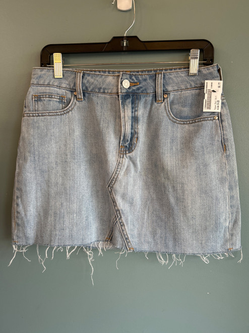 Vist Large View of Product Image Which is Used Unbranded Short Skirt 6-28
