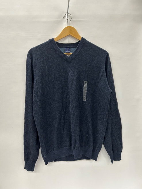 Vist Large View of Product Image Which is Used Gap Mens Lightweight Sweater M
