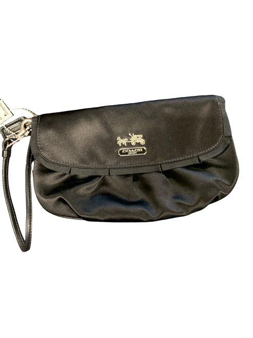 Vist Large View of Product Image Which is Used Coach Wristlet