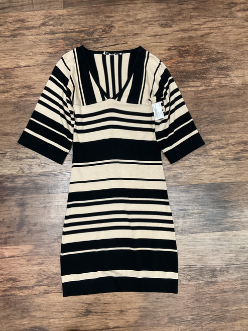 Vist Large View of Product Image Which is Used Trina Turk Short Dress B S-4/6