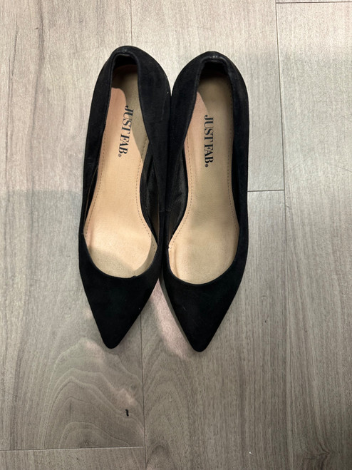 Vist Large View of Product Image Which is Used Just Fab Low Heels 7