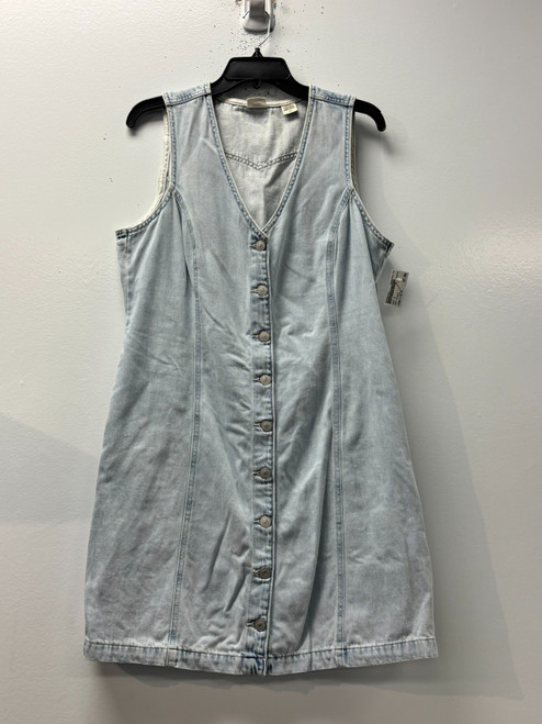 Vist Large View of Product Image Which is Used Levi's Short Dress B L-12/14