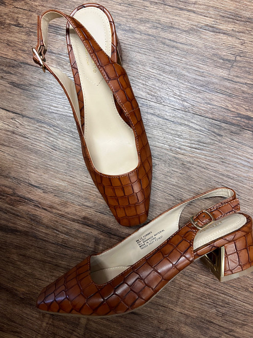 Vist Large View of Product Image Which is Used Liz Claiborne Low Heels 6