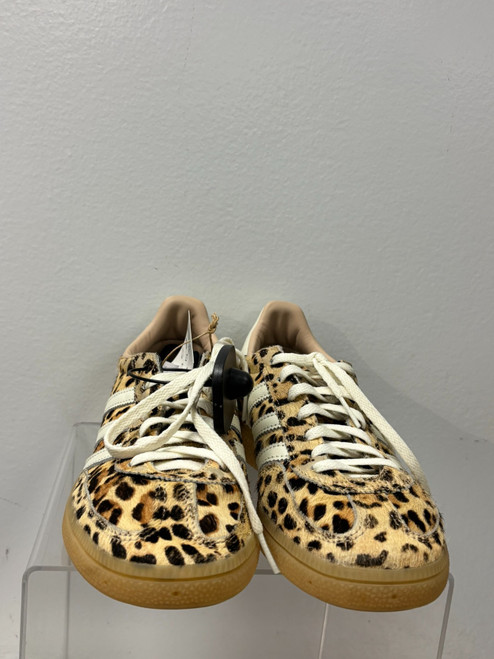 Vist Large View of Product Image Which is Used Adidas Casual Shoes 6.5