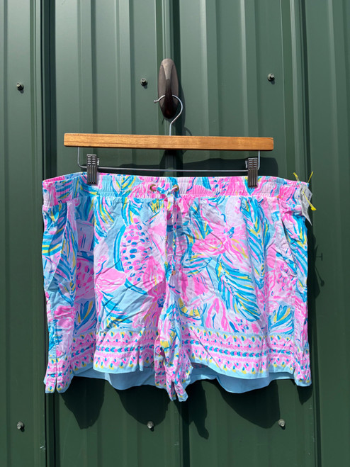 Vist Large View of Product Image Which is Used Lilly Pulitzer Shorts XL 16/33