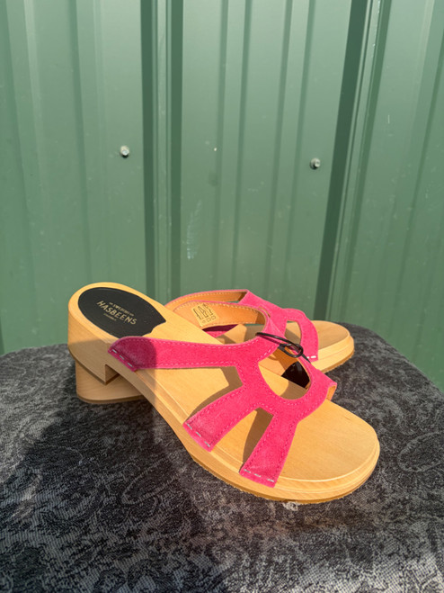Vist Large View of Product Image Which is Used Hasbeens Dress Sandals 8