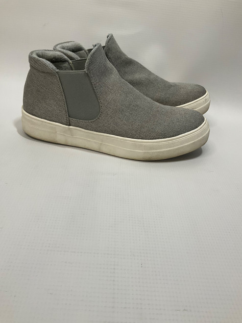 Vist Large View of Product Image Which is Used Unbranded Casual Shoes 8