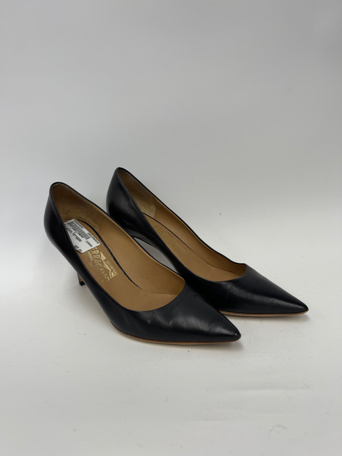 Vist Large View of Product Image Which is Used Salvatore Ferragamo Low Heels 8.5