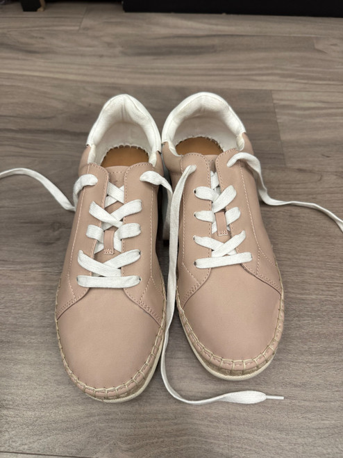 Vist Large View of Product Image Which is Used Universal Threads Casual Shoes 8