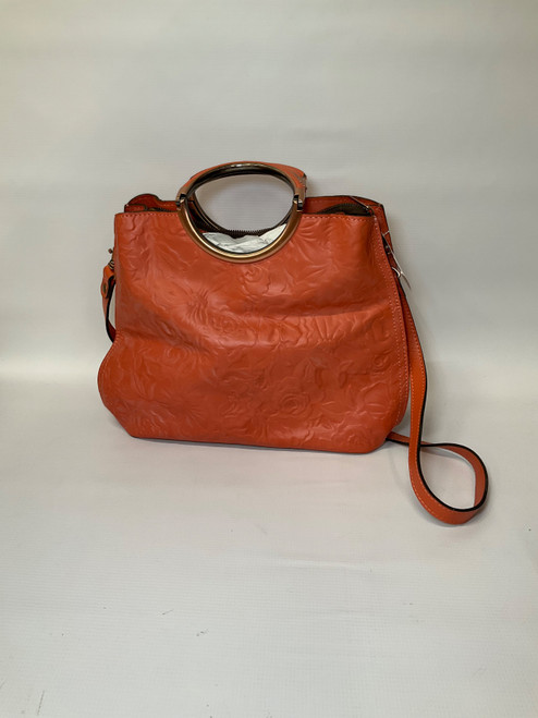 Vist Large View of Product Image Which is Used Accessories Open