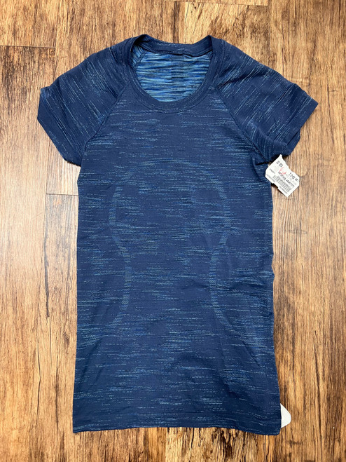 Vist Large View of Product Image Which is Used Lululemon Athletica Active Short Sleeve XS-0/2