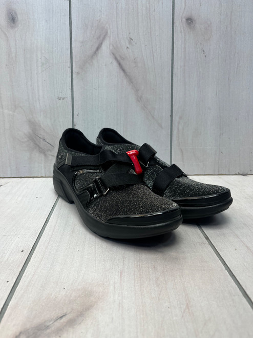 Vist Large View of Product Image Which is Used B Zees Casual Shoes 9
