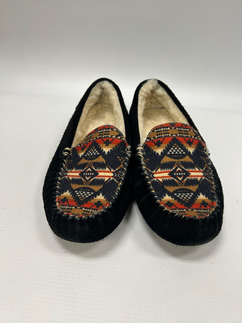 Vist Large View of Product Image Which is Used Unbranded Casual Shoes 8