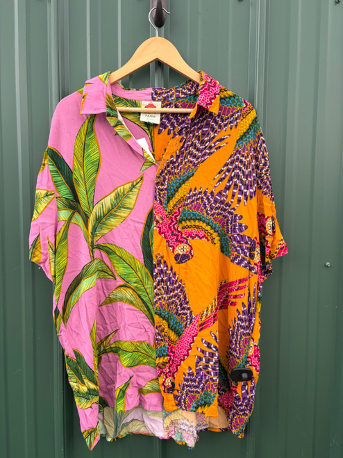 Vist Large View of Product Image Which is Used Farm Rio Short Sleeve Top XL-16