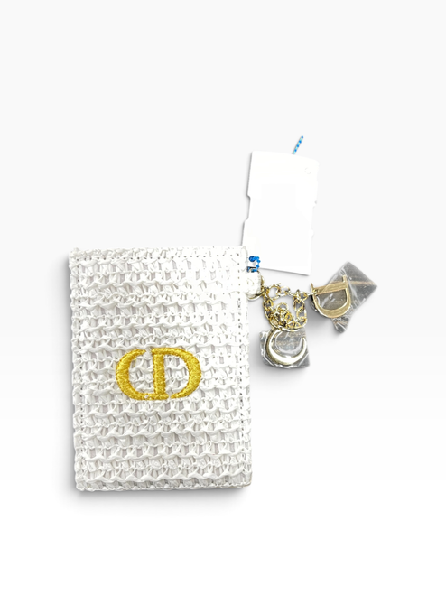 Vist Large View of Product Image Which is Used Unbranded Wallet