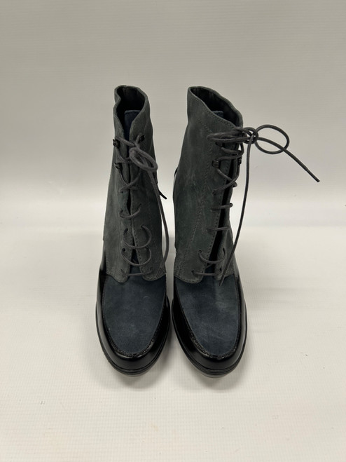 Vist Large View of Product Image Which is Used Tod's Ankle Boots 7.5
