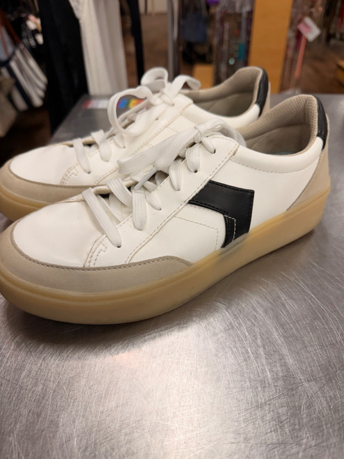 Vist Large View of Product Image Which is Used Dr. Scholls Casual Shoes 7