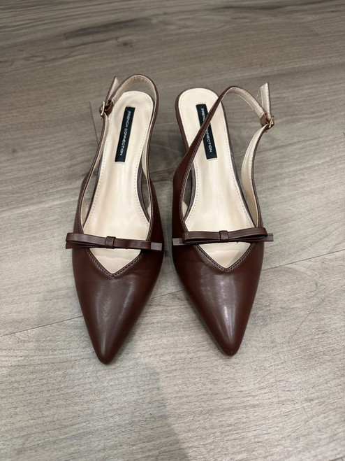 Vist Large View of Product Image Which is Used Unbranded Low Heels 9