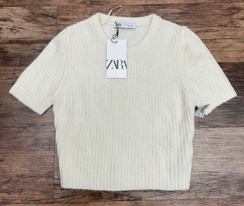 Vist Large View of Product Image Which is Used Zara Short Sleeve Top M-8/10