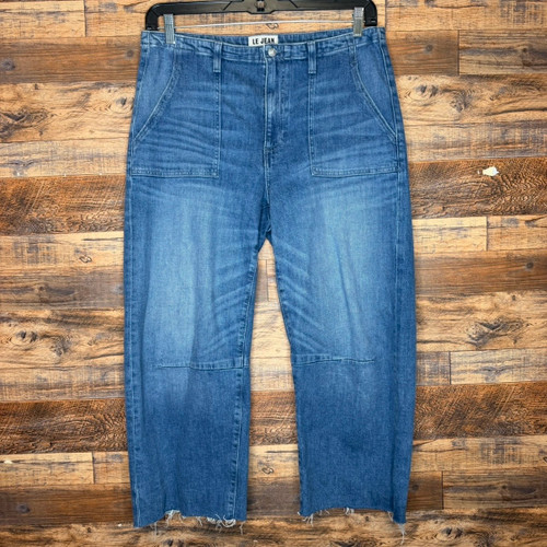 Vist Large View of Product Image Which is Used LE JEAN UTILITY SOFT BARREL Denim 10-30